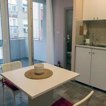 Anrora 3 Apartamento Belgrado