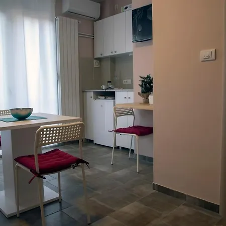 Anrora 3 Belgrade